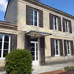 Belle Demeure Entierement Renovee