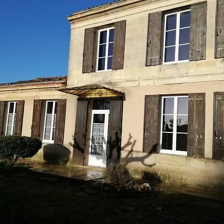 بيت للعطل Belle Demeure Entierement Renovee