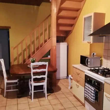 Holiday home Belle Demeure Avec Espaces Verts Gauriac