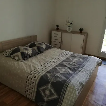 Belle Demeure Avec Espaces Verts *