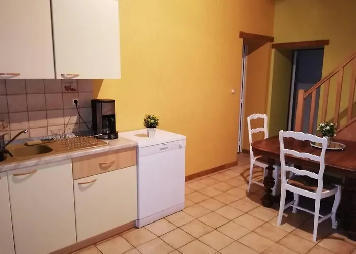 Belle Demeure Avec Espaces Verts 別荘 *